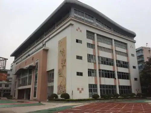 广州中学: 高中部今年拟招680人 新建的"广州中学"校址位于龙洞华美路