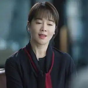 正青春方静左小青殷桃林睿明星同款打底衫蝴蝶结飘带ol拼色女衬衫