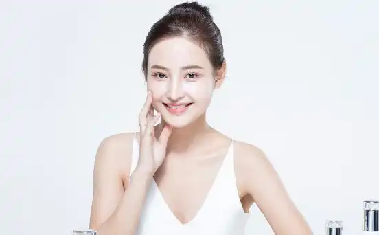 每天花5分钟让皮肤变白嫩的绝招 秋季也要皮肤水嫩嫩