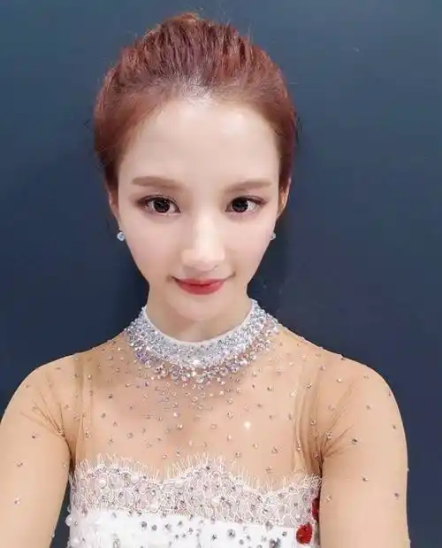 gugudan*sally刘些宁