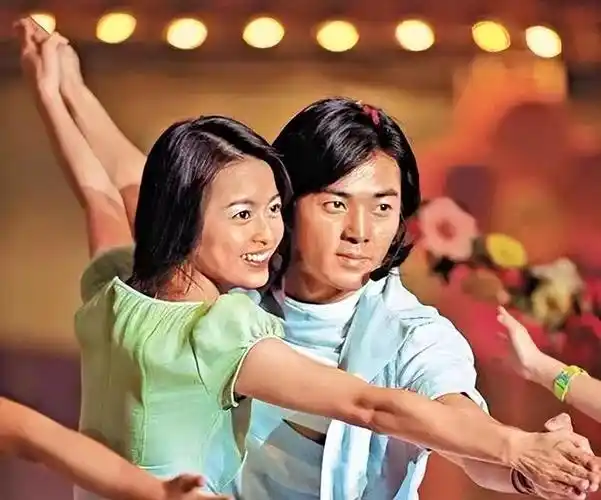 双琪夺面被批好胜抢郑伊健生日闪婚梁咏琪卖力演唱贵妇梦碎