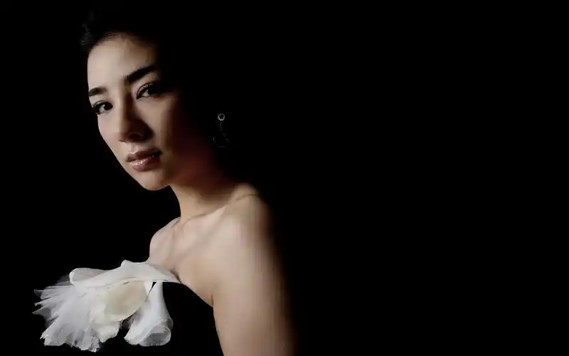 黄奕betty宽屏壁纸壁纸图片