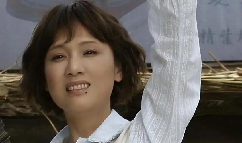 回顾演员李建群与男友同居27年一生无儿无女63岁遗憾离世