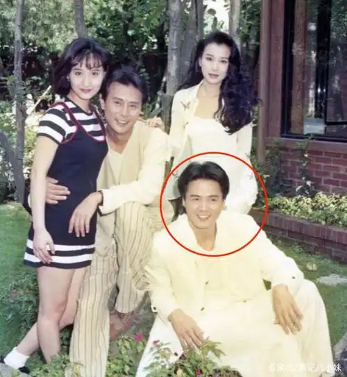 林瑞阳外形,演技都不错,但是在拍完《绝代双骄》后,他就毅然退圈从商