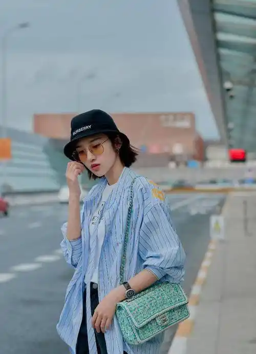 唐艺昕机场look安排上,秋天穿,是真显时髦感!_元素_时尚_的设计