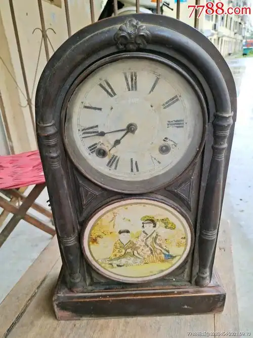 民国时期烟台宝字牌人物座钟人物钟非常小见品相如图保老_价格518元