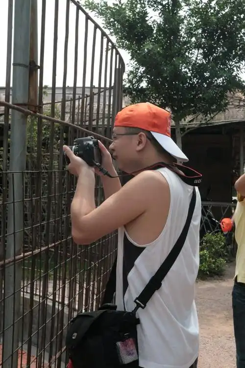 一看就是摄影发烧友~~~~~~~ [原创]u2公司全体员工清远旅游花絮