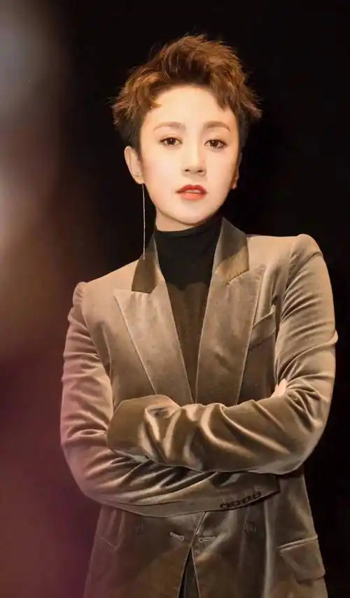 演员马丽个人资料介绍(著名女演员马丽)