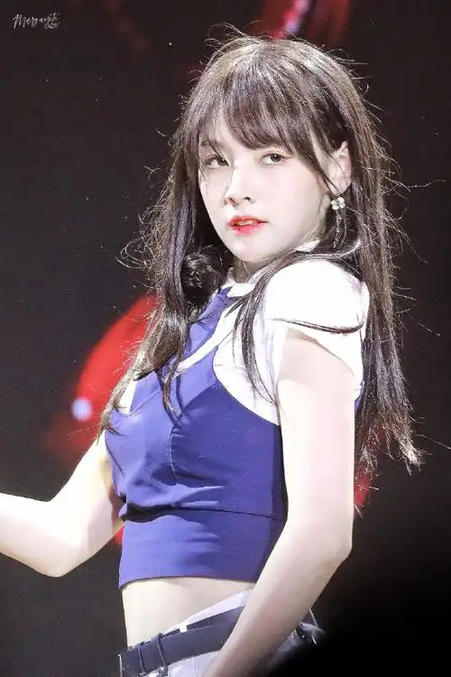 赵粤##赵粤黑长直#绝美@硬糖少女303-赵粤