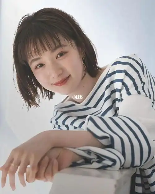 十款不挑脸型的短发甜美不烫不染(夏天拒绝留长发)