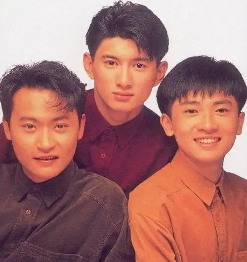 大师解密"明星包装" 称小虎队拍照时还哭鼻子