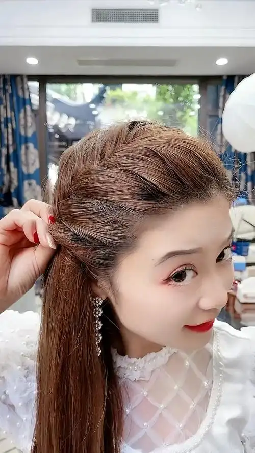 编发教程#侧编披肩发让你靓炸朋友圈,绝绝子了,必须安排起来啦!