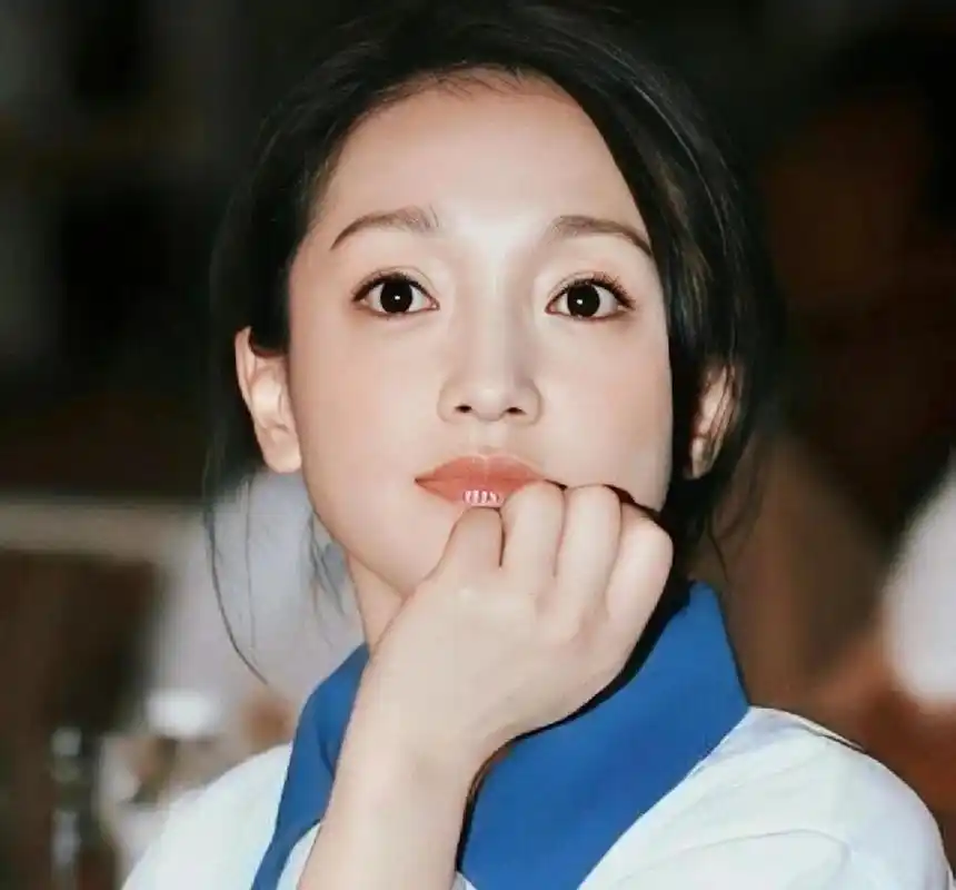 很多人都说,年轻时候的周迅,特别的有灵气.