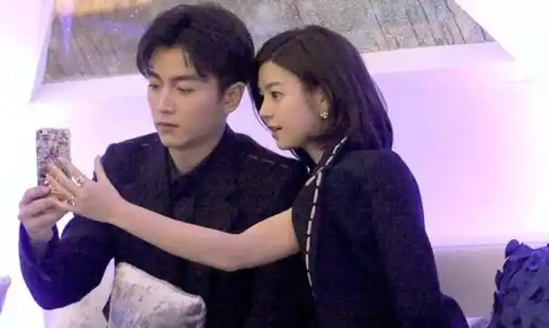 难怪娶了陈妍希,和赵丽颖分手背后的隐情,如今陈晓逐渐回归家庭