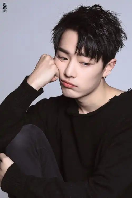 肖战- 堆糖,美图壁纸兴趣社区