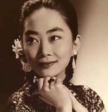 卢燕个人资料-60余年舞台生涯多部经典获赞