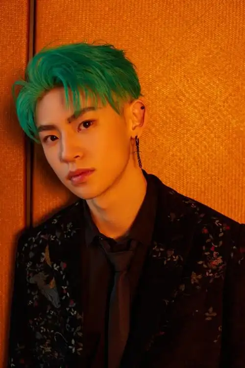 夏日最in神仙发色# 小鬼王琳凯发色合集,. 来自芒果全娱乐 - 微博