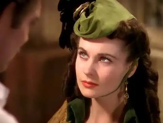 《乱世佳人》:传统与反叛下的猩红