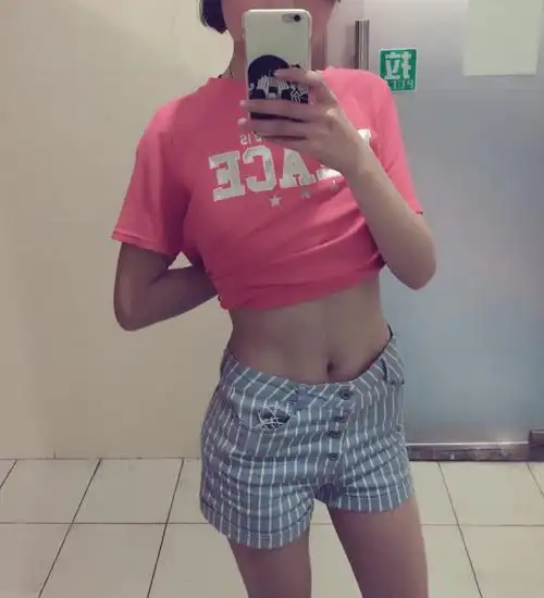 女生怎么练马甲线? - 知乎