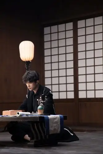 易烊千玺 | 中国风写真眉目如画,古风少年意气风发