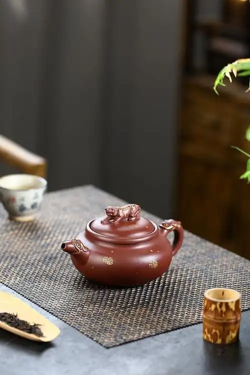 紫砂壶名家张暗军全手工制作福虎