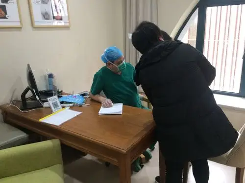 小儿泌尿外科 黄勇主任