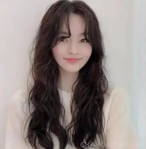 2022年最火烫发,2022年女生减龄卷发发型大全!