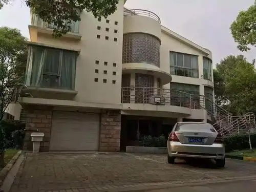 泗泾云顶别墅 700万精装修 不要犹豫买到就是赚到