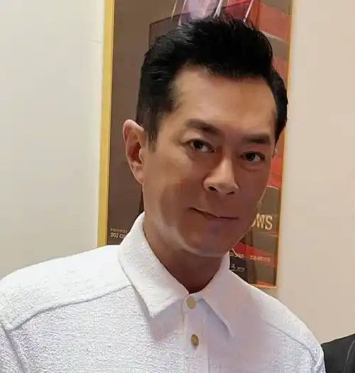 香港这一夜:洪金宝头发花白,冯德伦越来越帅气,古天乐咋长这样了_状态