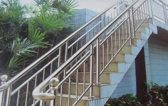 楼梯不锈钢扶手效果图