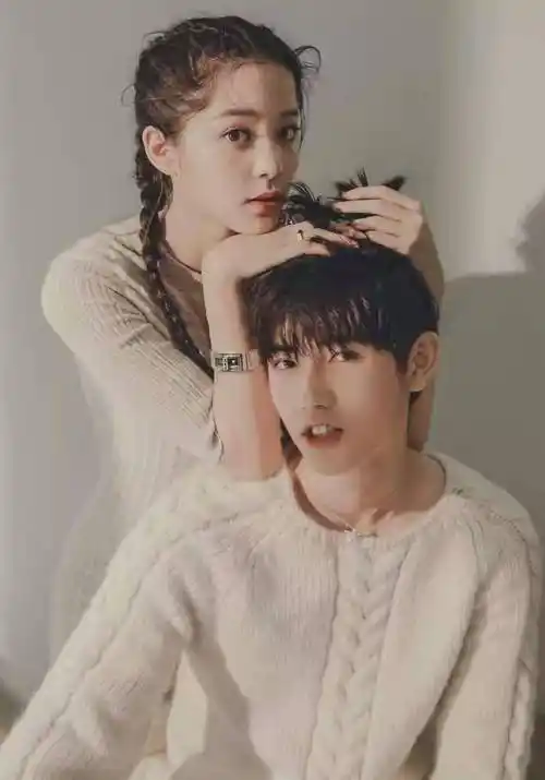 欧阳娜娜范丞丞为纪梵希代言,被捆绑cp传绯闻,二人互动越扒越甜_品牌