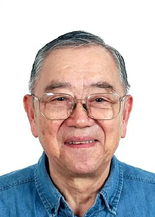 蒋恺,1924年出生于云南省鹤庆县,1945年考入西南联大文学院,后在北大