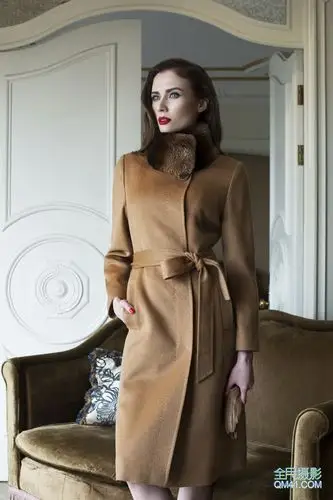 深圳优思外模机构,模特_成熟大衣女模,欢迎约拍