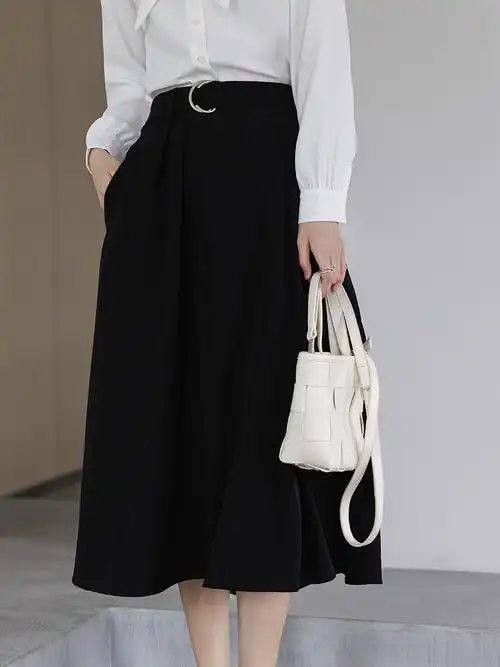 简约黑色西装裙2022春季新款百搭高腰垂感显瘦通勤大摆a字半身裙