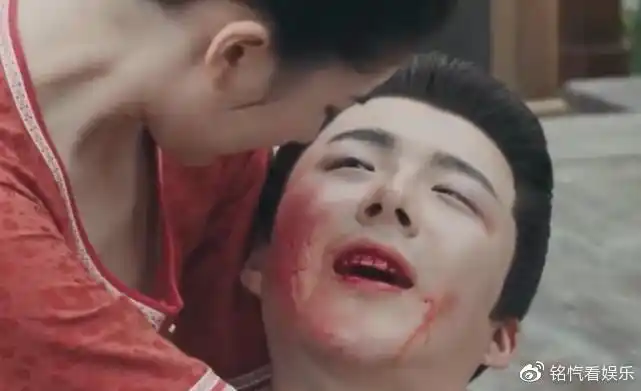 皓都在擂台被打时劝你不要开弹幕怕你一不小心笑到岔气