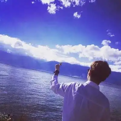 碧海蓝天背影情人头像