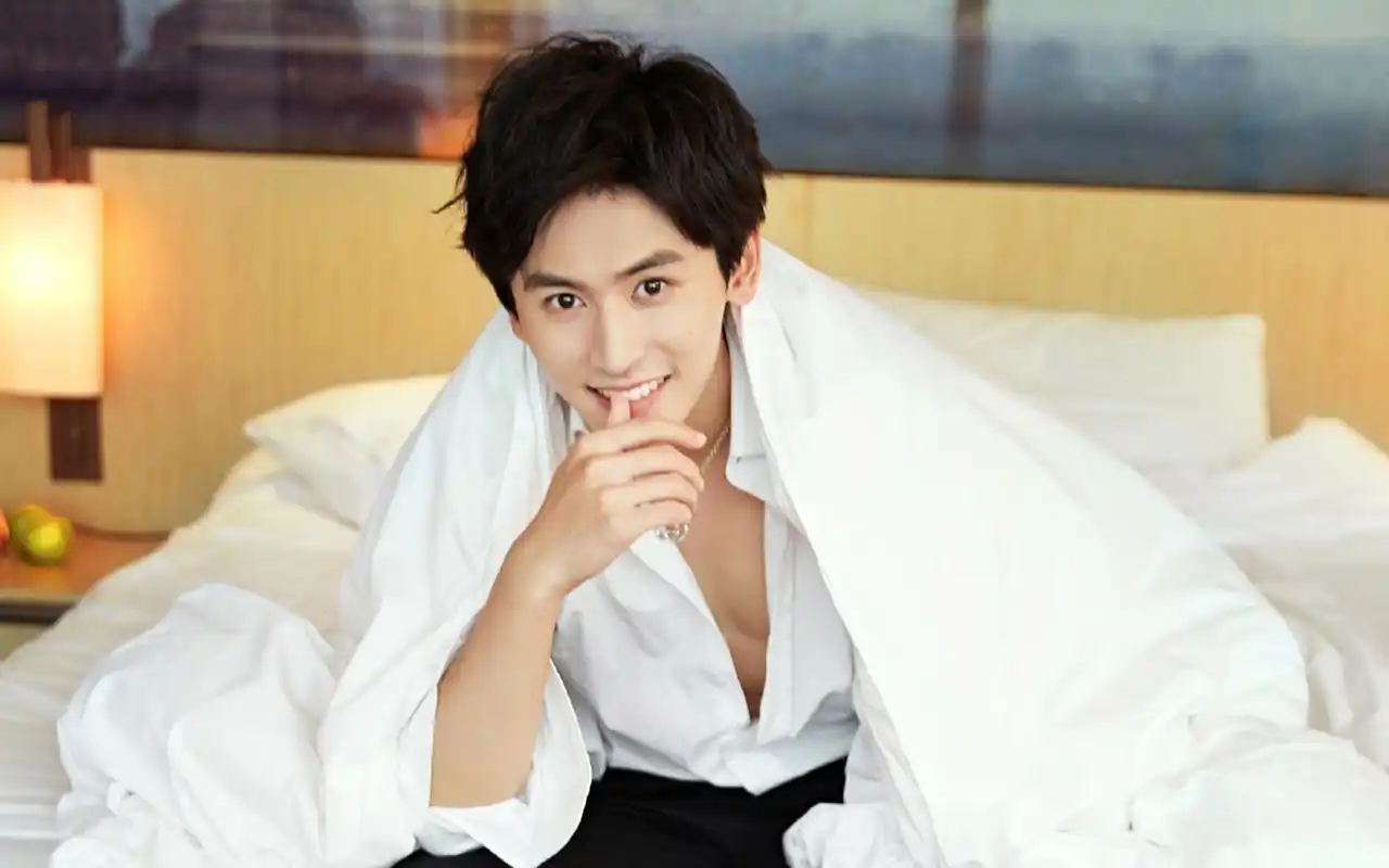 张哲瀚帅气写真图片桌面壁纸高清大图预览1920x1200_大陆明星下载_美