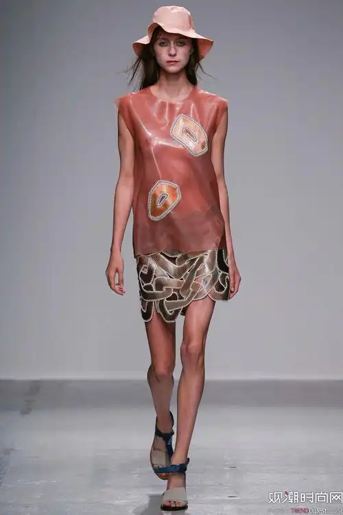 christian wijnants 2015春夏巴黎时装周秀场