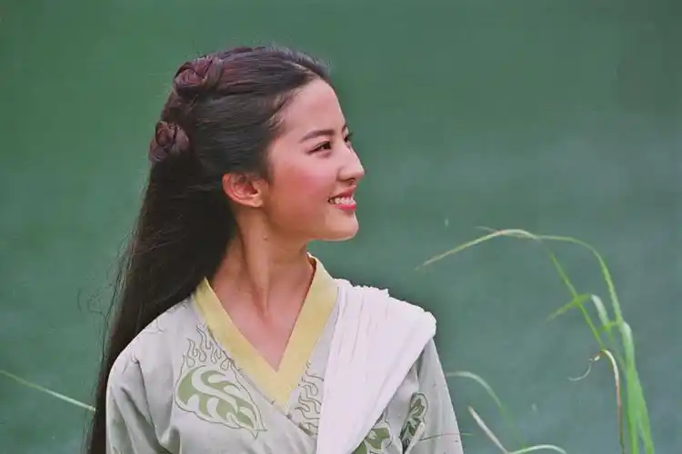 刘亦菲《仙剑一》唯美剧照图片