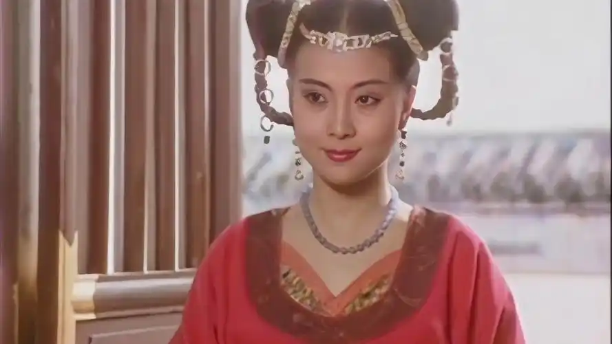 颜值高,配角也一样和他们平分秋色,特别是剧中几个饰演丫鬟的女演员