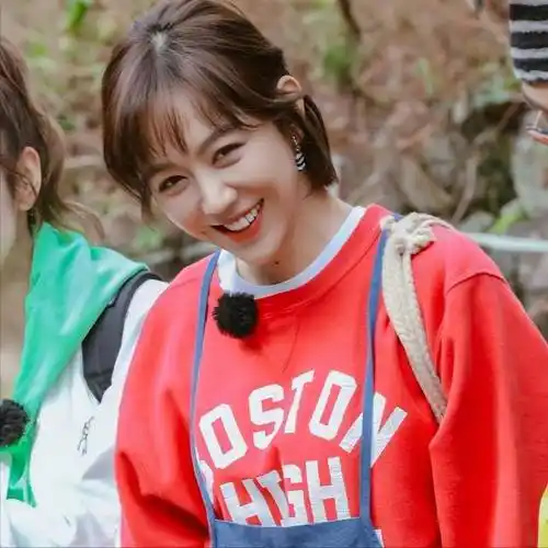 南来北往姜妍:内娱美厨娘,错爱妈宝男,干妈宋丹丹拿