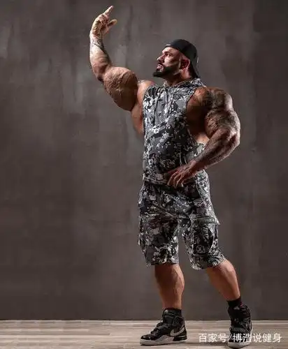 臂围64cm的肌肉男,网友:是自然的吗?