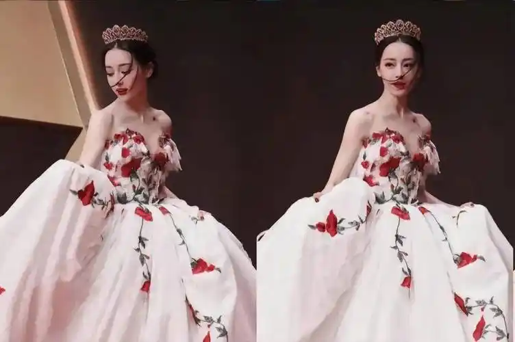 迪丽热巴那些超美红毯名场面,你最pink哪一套呢?_长裙_玫瑰_造型