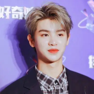 justin黄明昊头像自调禁二改 二传抱图dd