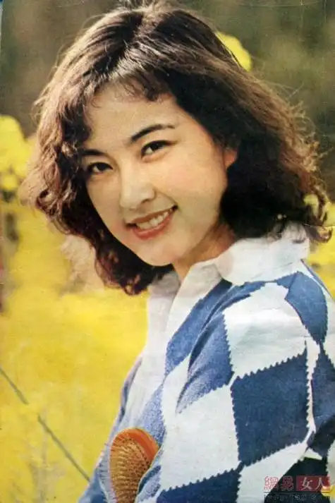 67岁刘晓庆现在怎么样(65岁的刘晓庆满脸玻尿酸)(2)