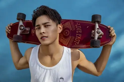 洪尧图片 洪尧肌肉运动写真图片