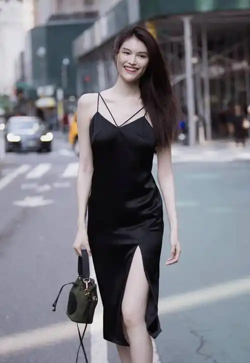 何穗的超模身材不用吹!