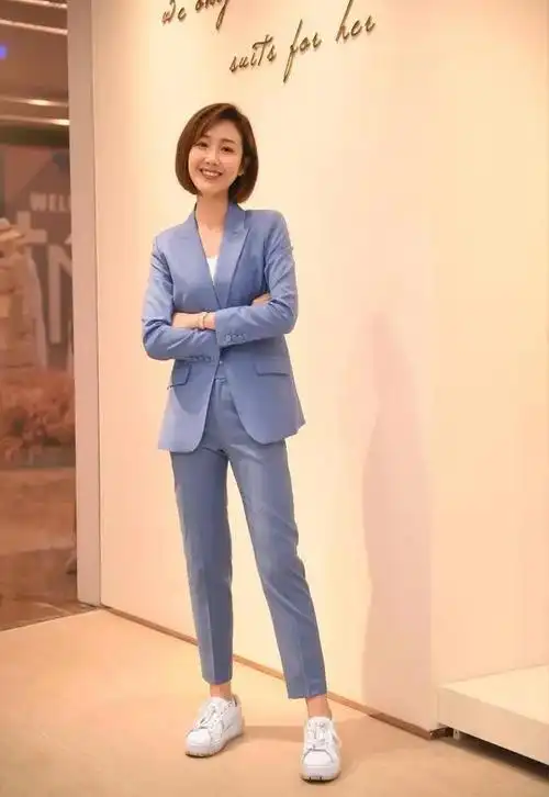 央视新晋"女神主播"王嘉宁到底有多美?_腾讯新闻