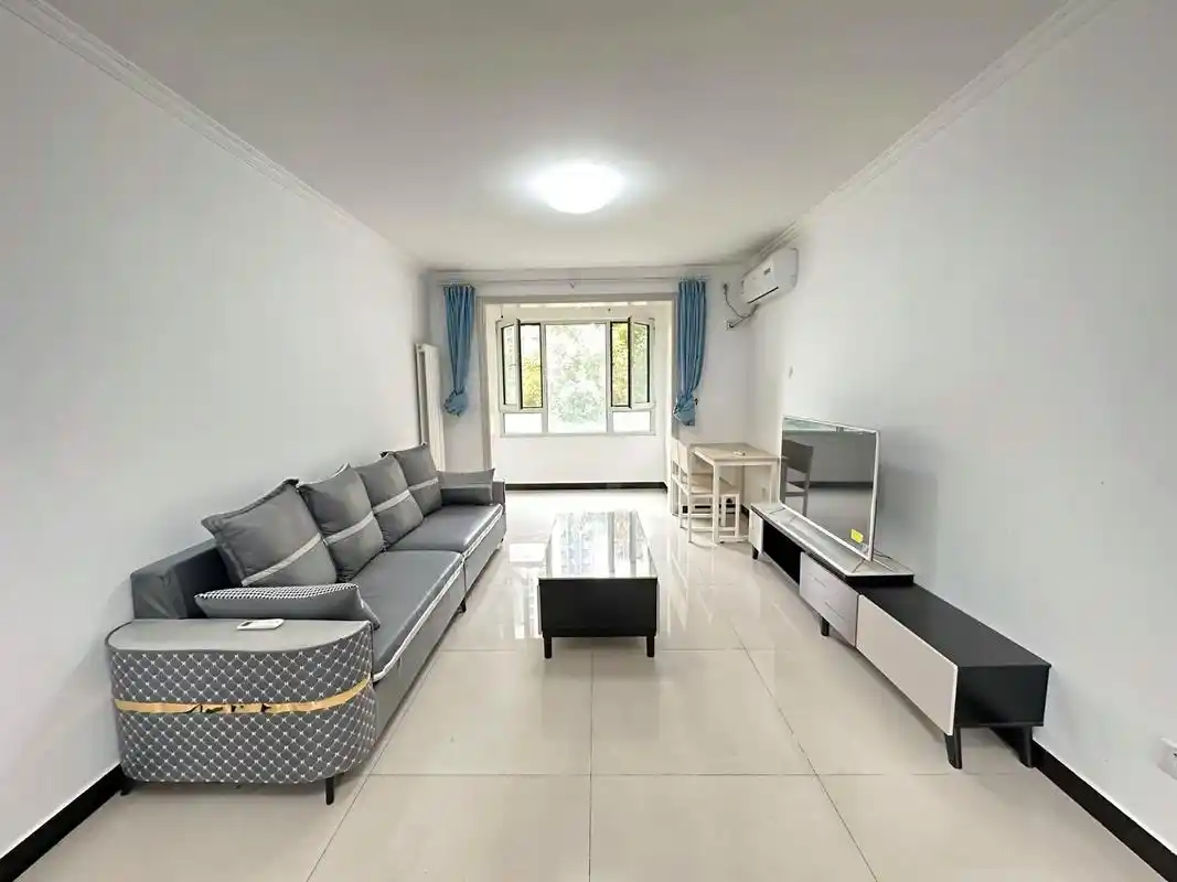 空港新苑大两居仅临商业街公交幼儿园.小区24小时保安和24小 - 抖音