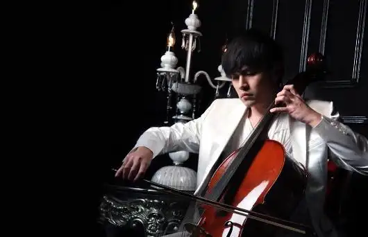 综上所述,所以"周杰伦开始录歌了"才让大家为之高兴.